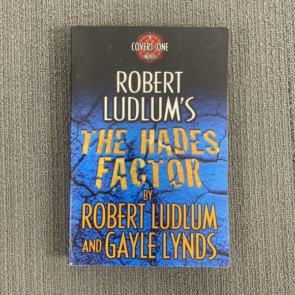 Covert-One Series: The Hades Factor by Gayle Lynds & Robert Ludlum (2000, Trade - Picture 2 of 9